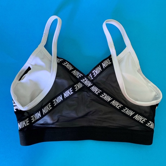 Nike Women's Indy Logo Low Padded Sports Bra - Picture 2 of 8